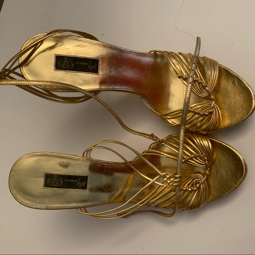 Woman’s stiletto dress shoe.